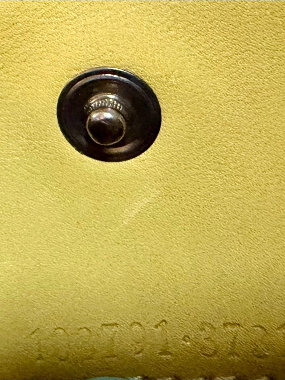 Gucci GG Monogram Canvas & Yellow Leather Key Pouch Coin Case w/ Clip - Picture 7 of 7